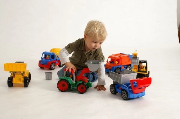 Lena auto plastični Truxx traktor