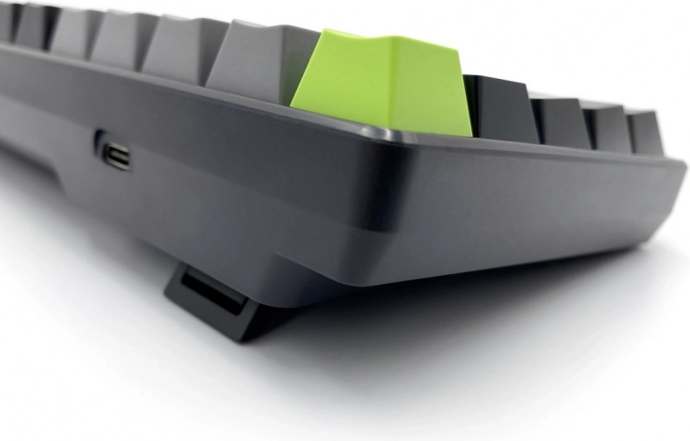 Kompaktan 60% dizajn i ergonomija