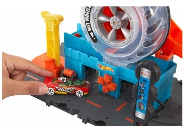 Hot Wheels garaža s trkaćim stazama