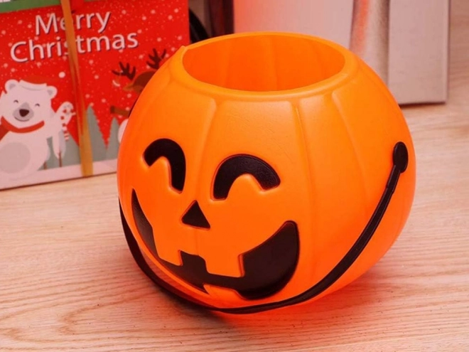 Halloween kantu za slatkiše u obliku bundeve