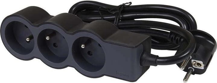 3 utičnice i snaga 16 A / 3680 W