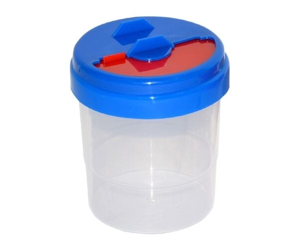 Čaša za vodu s plastičnim poklopcem