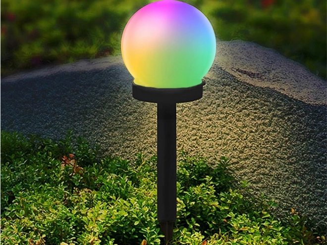 Solarne vrtne RGB loptaste lampe