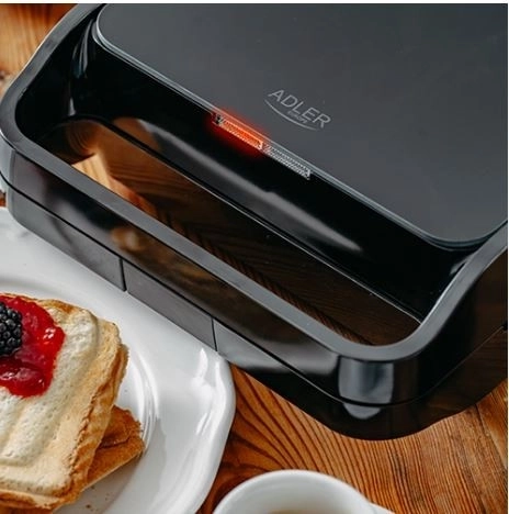 Adler Europe multifunkcionalni sendvič maker 2u1 crni