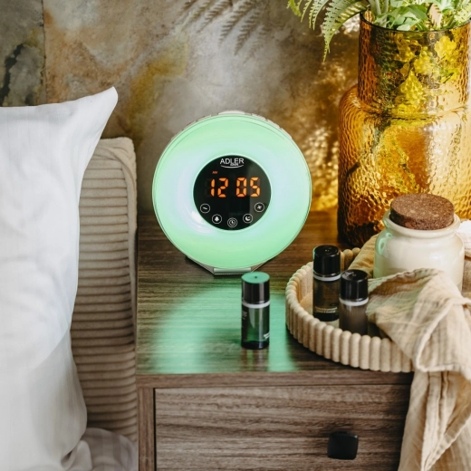 Noćni način i šareno pozadinsko osvjetljenje