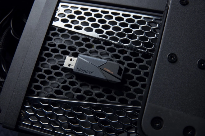 Data Traveler Exodia Onyx 64GB USB3.2 Gen1 USB memorijski ključ