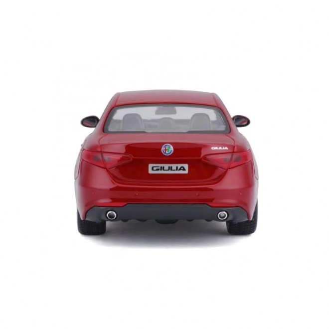 Bburago 1:24 Alfa Romeo Giulia (2016) Metalik crvena 18-21080