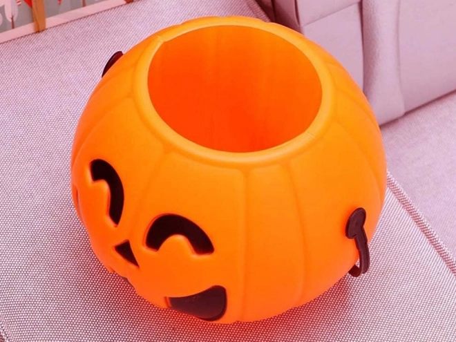 Halloween kantu za slatkiše u obliku bundeve