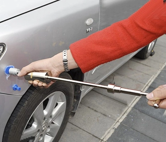 Set za uklanjanje udubljenja na karoseriji automobila