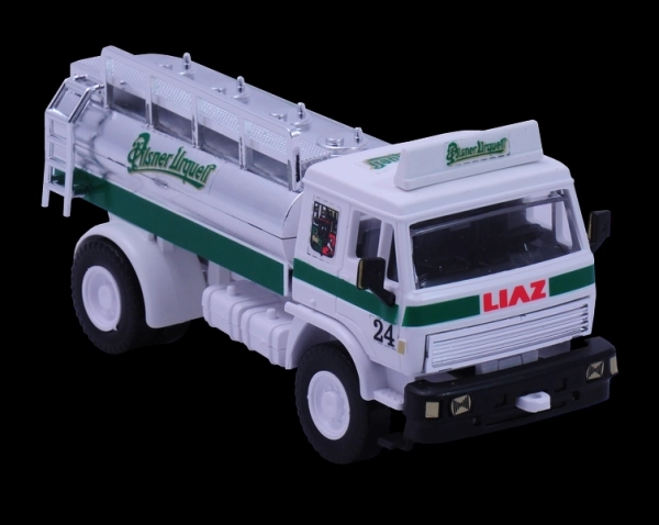 Stavebnica Monti System MS 36 Pilsner Urguell Liaz 1:48 u kutiji 22x15x6cm