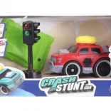 Trkaći automobil na baterije sa semaforom