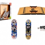 Set prstnog skateboarda s rampom i alatom, 2 kom