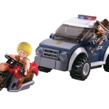 Sluban policija terenac i lopov na motoru