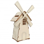 Drvena kasica u obliku mlina sa svjetlom