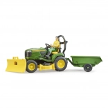 Vrtni traktor JOHN DEERE X949 s figuricom vrtlara BRUDER