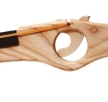 Drvena puška – velika prirodna igračka za male kauboje